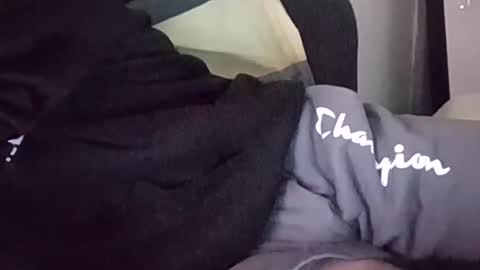 Snapshot of frenchymontreal chatting on 11/16/25, 05:40 frenchymontreal online show from 11/16/25, 05:40