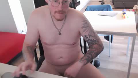 Snapshot of frenumpa86 chatting on 09/14/25, 04:06 Frenumpa86 online show from 09/14/25, 04:06