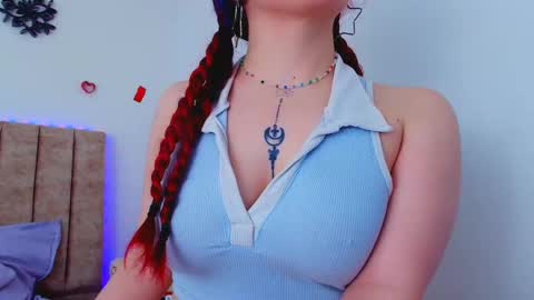 Snapshot of fresita_rojita chatting on 09/15/25, 03:50 Charick online show from 09/15/25, 03:50