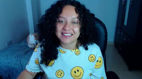 Snapshot of freud_x_louise1 chatting on 09/15/25, 12:16 Louise  online show from 09/15/25, 12:16