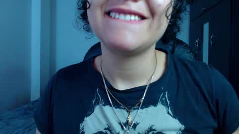 Snapshot of freud_x_louise1 chatting on 11/06/25, 01:23 Louise online show from 11/06/25, 01:23