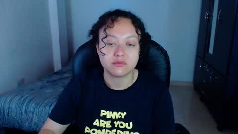 Snapshot of freud_x_louise1 chatting on 11/20/25, 12:05 Louise online show from 11/20/25, 12:05