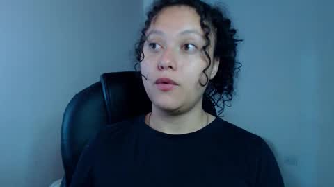 Snapshot of freud_x_louise1 chatting on 12/17/25, 12:22 Louise online show from 12/17/25, 12:22