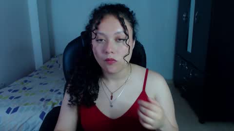 Snapshot of freud_x_louise1 chatting on 12/22/25, 04:53 Louise online show from 12/22/25, 04:53