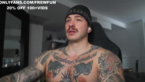 Snapshot of frewfun chatting on 11/14/25, 05:22 cameron online show from 11/14/25, 05:22