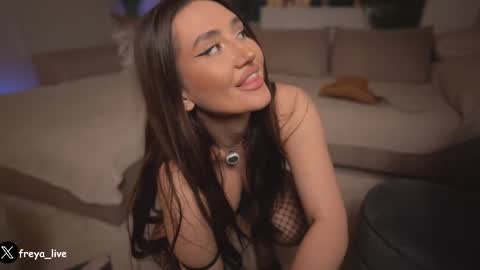 Freya online show from 03/01/25, 03:49