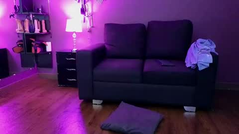     online show from 12/17/24, 06:35