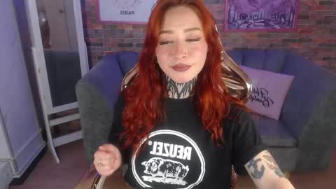 Snapshot of freya_b chatting on 01/14/25, 03:22 freya online show from 01/14/25, 03:22