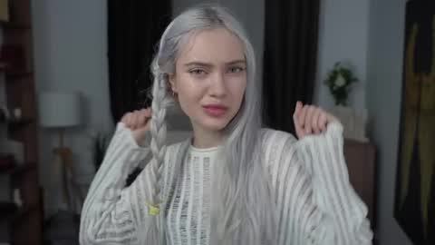 Snapshot of freya_ice_baby chatting on 03/08/26, 07:28 Freya online show from 03/08/26, 07:28