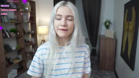 Snapshot of freya_ice_baby chatting on 03/14/26, 07:30 Freya online show from 03/14/26, 07:30