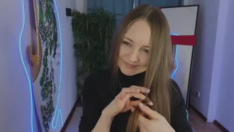 Snapshot of freya_nilsson chatting on 01/25/25, 09:36 Freya online show from 01/25/25, 09:36