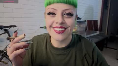 Snapshot of freyaa_sorceress chatting on 11/10/25, 05:39 freyaa_sorceress online show from 11/10/25, 05:39