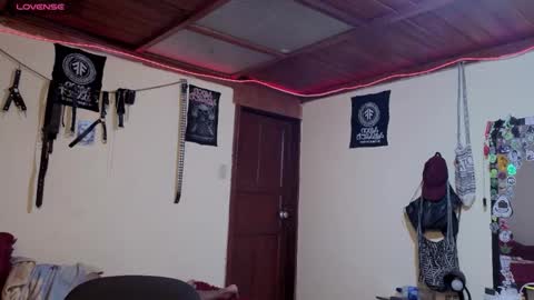 Snapshot of freyaa_sorceress chatting on 11/23/25, 02:33 freyaa_sorceress online show from 11/23/25, 02:33