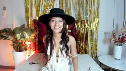 Snapshot of freyacameron chatting on 04/10/26, 12:54 Freya Cameron online show from 04/10/26, 12:54