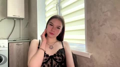 Snapshot of freyagray chatting on 06/02/26, 01:02 freyagray online show from 06/02/26, 01:02