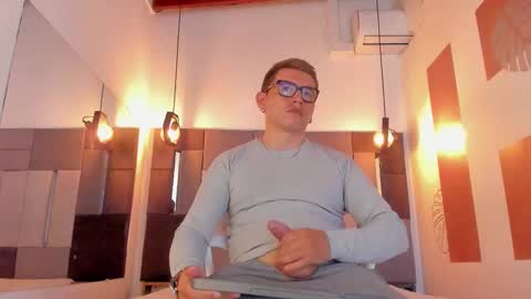  ALIS AND ALEX  online show from 01/06/26, 09:18