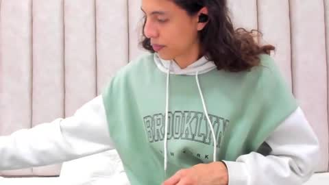 Snapshot of freyamoller_ chatting on 04/04/26, 07:11 FreyaMoller online show from 04/04/26, 07:11