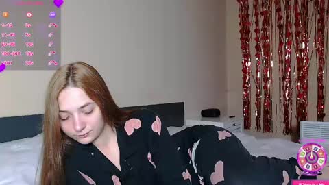 FreyaOliver online show from 04/18/26, 08:42
