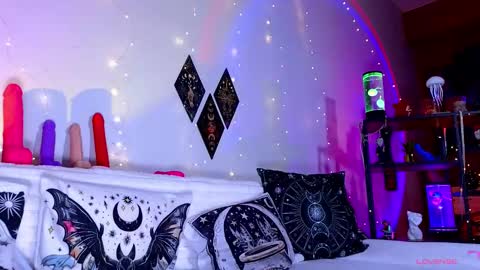 Snapshot of freyax69 chatting on 02/24/25, 05:00 Freya online show from 02/24/25, 05:00