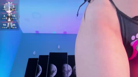 Snapshot of freyazimmerman_ chatting on 01/14/26, 08:36 Pau. online show from 01/14/26, 08:36