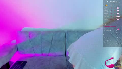 aura online show from 02/14/25, 01:56