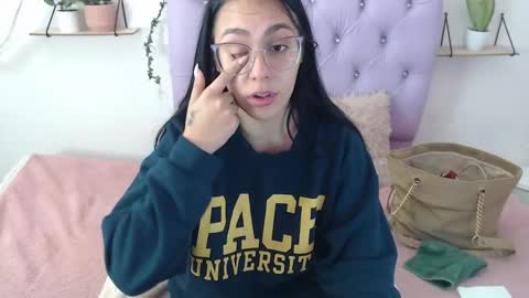 Freyja online show from 09/19/25, 07:03