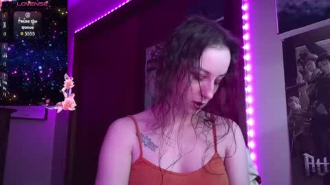 Snapshot of freythegemini chatting on 10/01/25, 02:39 FreyaTheGemini online show from 10/01/25, 02:39