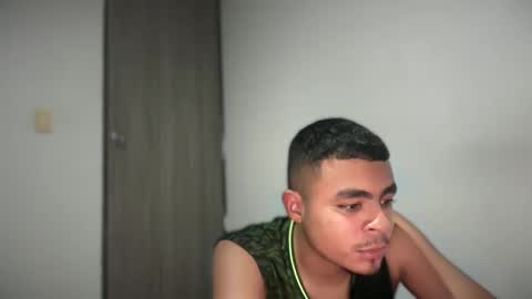 Snapshot of freyva_ chatting on 01/29/25, 06:22 freyva_ online show from 01/29/25, 06:22