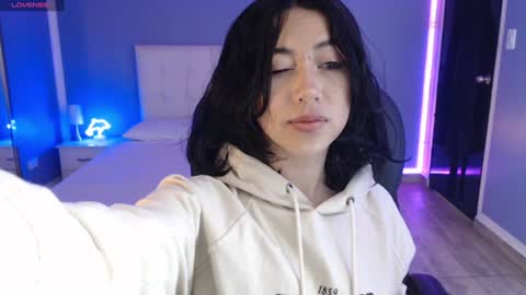 Snapshot of frida_lassi_ chatting on 01/24/25, 12:10 frida_lassi_ online show from 01/24/25, 12:10