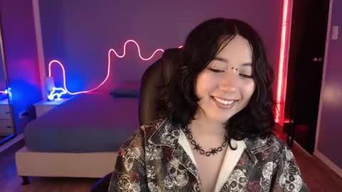 Snapshot of frida_lassi_ chatting on 02/10/25, 07:07 frida_lassi_ online show from 02/10/25, 07:07