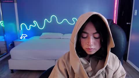 Snapshot of frida_lassi_ chatting on 02/25/25, 03:05 frida_lassi_ online show from 02/25/25, 03:05