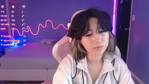 Snapshot of frida_lassi_ chatting on 03/05/25, 03:40 frida_lassi_ online show from 03/05/25, 03:40