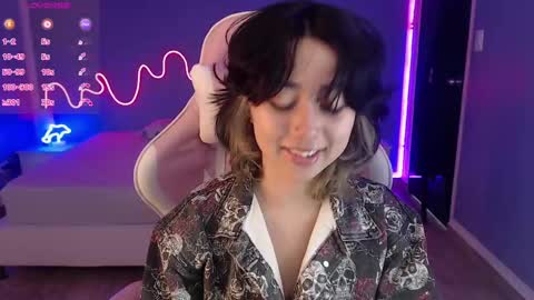 Snapshot of frida_lassi_ chatting on 03/06/25, 01:24 frida_lassi_ online show from 03/06/25, 01:24