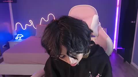 Snapshot of frida_lassi_ chatting on 03/12/25, 01:30 frida_lassi_ online show from 03/12/25, 01:30