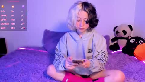 Snapshot of frida_lassi_ chatting on 09/14/25, 09:58 frida_lassi_ online show from 09/14/25, 09:58