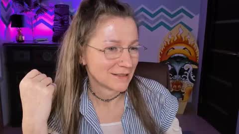 Snapshot of fridatander chatting on 03/03/25, 06:22 Frida Tander online show from 03/03/25, 06:22