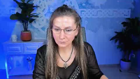 Snapshot of fridatander chatting on 09/21/25, 01:24 Frida Tander online show from 09/21/25, 01:24