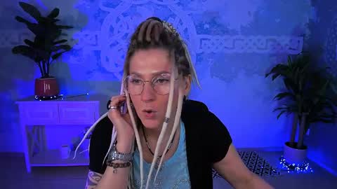 Frida Tander online show from 04/06/26, 05:08