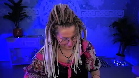 Frida Tander online show from 04/10/26, 05:34