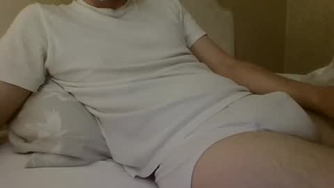 Snapshot of friendly_frank_18 chatting on 09/21/25, 10:22 friendly_frank_18 online show from 09/21/25, 10:22