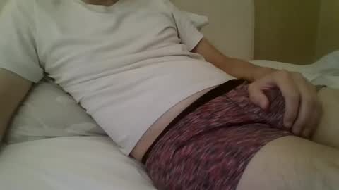 Snapshot of friendly_frank_18 chatting on 10/05/25, 02:15 friendly_frank_18 online show from 10/05/25, 02:15