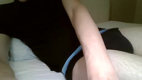 Snapshot of friendly_frank_18 chatting on 04/01/26, 08:28 friendly_frank_18 online show from 04/01/26, 08:28