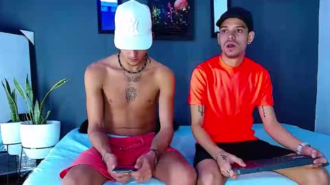 Adam y pitter online show from 12/23/24, 04:17