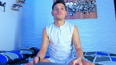 Adam y pitter online show from 09/15/25, 03:12