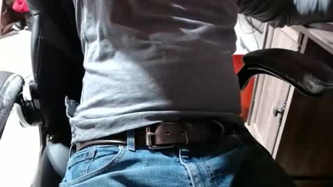 Snapshot of frighterkill13 chatting on 10/23/25, 02:33 frighterkill13 online show from 10/23/25, 02:33