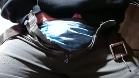 Snapshot of frighterkill13 chatting on 12/02/25, 04:29 frighterkill13 online show from 12/02/25, 04:29