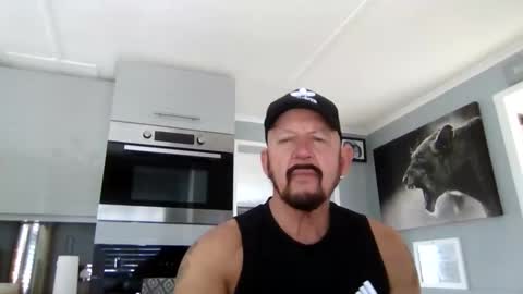 Snapshot of friskyneedsum chatting on 03/09/26, 01:48 bob online show from 03/09/26, 01:48