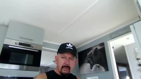 Snapshot of friskyneedsum chatting on 03/31/26, 10:15 bob online show from 03/31/26, 10:15