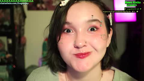 Snapshot of frogessjay chatting on 03/14/26, 08:58 Jaywise Frogfoot online show from 03/14/26, 08:58