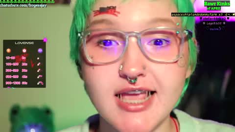 Snapshot of frogessjay chatting on 04/21/26, 07:28 Jaywise Frogfoot online show from 04/21/26, 07:28